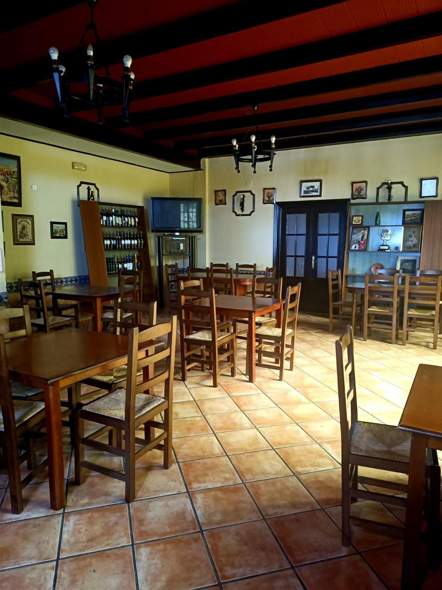 Hostal El Lirio Больюльйос-Пар-дель-Кондадо Екстер'єр фото